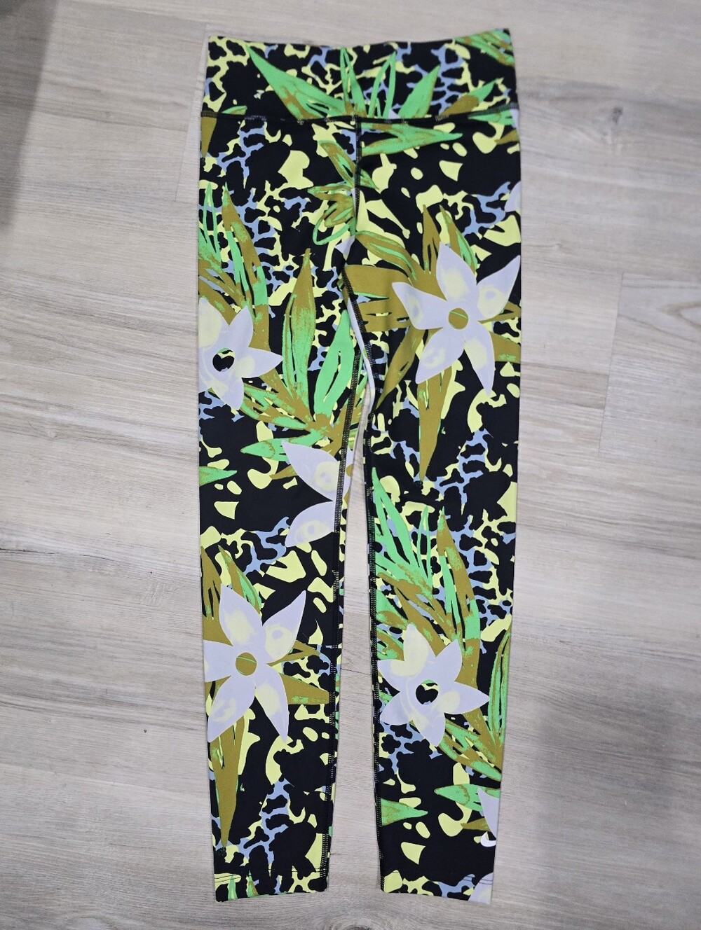 Nike Youth Girl Floral Tropical Leggings - Black & Neon Green Size M